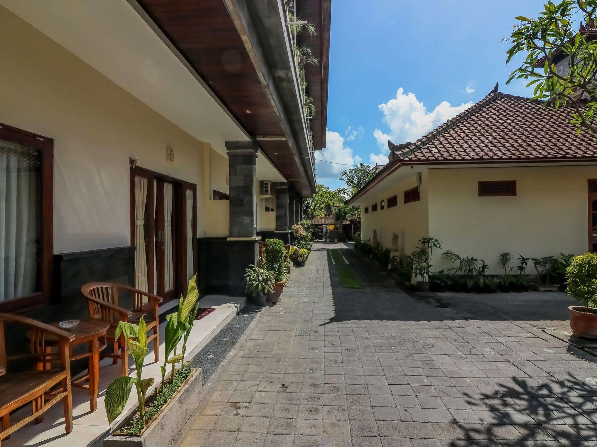 Surya Inn Kuta Lombok Zewnętrze zdjęcie